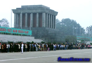 Le Mausolée du President Ho Chi Minh Le Mausolée du President Ho Chi Minh