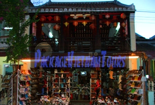 Maison de magasin dans la vieille ville de Hoi An Old Vietnam Maison de magasin dans la vieille ville de Hoi An Old Vietnam