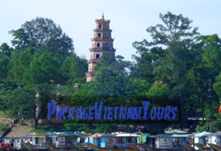 La Pagode Thien Mu Hue Vietnam La Pagode Thien Mu Hue Vietnam