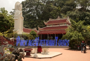 La pagode Non Nuoc Ninh Binh Vietnam La pagode Non Nuoc Ninh Binh Vietnam