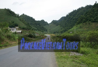 Scenic road in Son La Vietnam Scenic road in Son La Vietnam