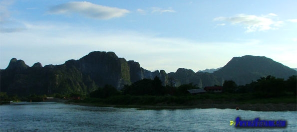Idyllic Vang Vieng Idyllic Vang Vieng